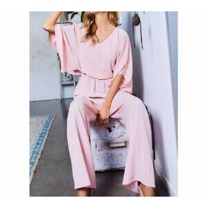 NEW MAIN STRIP elegance wide-leg jumpsuit in blush pink